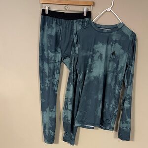 Burton men’s lightweight base layer set, green